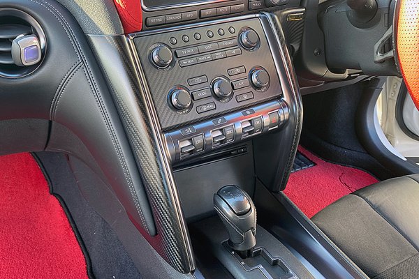 TOP SECRET DASH PANEL DRY CARBON FOR NISSAN GT-R R35 TOP-SECRET-00139