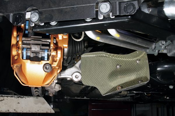TOP SECRET CARBON BRAKE AIR GUIDE FOR NISSAN GT-R R35 TOP-SECRET-00166