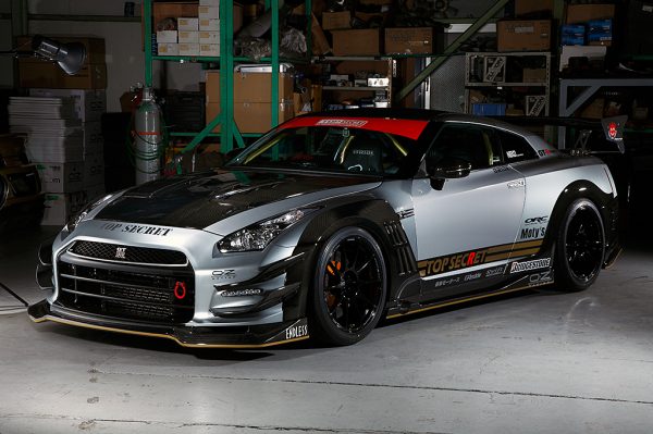 TOP SECRET FRONT WIDE FENDER TYPE 1 HALF CARBON FOR NISSAN GT-R R35 TOP-SECRET-00107