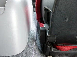 KAWAI WORKS T115R RIGHT SIDE SEAT RAIL FOR COBRA ALL TYPES OF RECLINERS FOR TOYOTA HIACE H200 SERIES KAWAI-WORKS-10645 - Black Hawk Japan