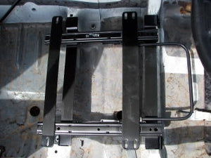 KAWAI WORKS N075L LEFT SIDE SEAT RAIL FOR BRIDE CUGA VORGA FOR NISSAN SUNNY B310 77.11~ 81.9 KAWAI-WORKS-16615