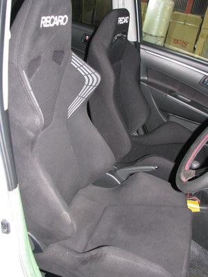 KAWAI WORKS S069R RIGHT SIDE SEAT RAIL FOR BRIDE CUGA VORGA FOR SUZUKI SWIFT.SWIFT SPORT ZC72.32 10.09~ 17.01 KAWAI-WORKS-54597