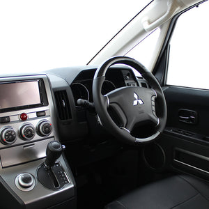 REAL ORIGINAL SERIES ROUND SHAPE BLACK CARBON BLACK STITCH STEERING WHEEL FOR MITSUBISHI DELICA D:5 CV W:ZENKI  D5-BKC-BK