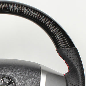 REAL ORIGINAL SERIES GUN GRIP SMALL DIAMETER ROUND SHAPE BLACK CARBON RED X BLACK EURO STITCH STEERING WHEEL FOR TOYOTA REGIUS ACE 200 : 4 TYPE OR KOUKI  H214-BKC-RD