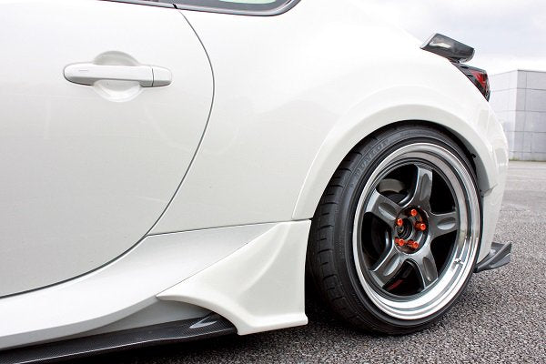 GARAGE VARY REAR SIDE GARNISH (PLAIN WEAVE CARBON) FOR TOYOTA GR86 ZN8 30-8617
