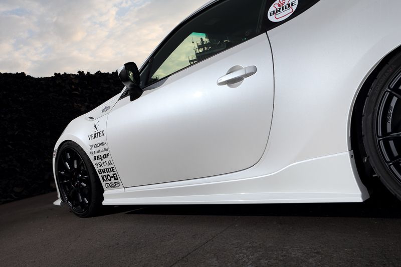 CAR MAKE T&E [VERTEX] ZN6 86 (HACHIROKU) ZC6 BRZ (BRZ) SIDE STEPS LEFT AND RIGHT SET FOR  CARMAKETE-02233
