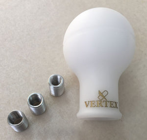 CAR MAKE T&E VERTEX SHIFT KNOB MONOCHROME V2 (NEW VERTEX SHIFT KNOB MONOCHROME) WHITE TITANIUM SILVER LOGO REVERSE TRIGGER VEHICLE (86 BRZ, 80 SUPRA, ETC.) prmver-s15 FOR  CARMAKETE-00166
