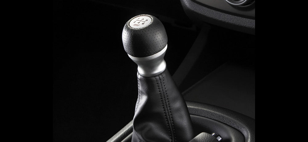 STI SHIFT KNOB (5MT LEATHER / ALLOY)  For IMPREZA 5DooR (GP) SG117FG015