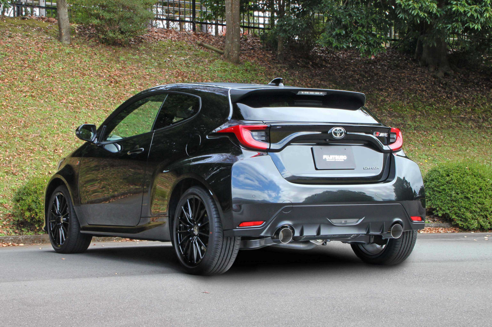 FUJITSUBO AUTHORIZE R (BLUE TIP) Exhaust For GXPA16 GR YARIS 1.6 TURBO 4WD 570-21231-BG