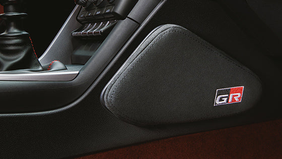 TRD GR KNEE PAD FOR TOYOTA 86 ZN8 MS354-18003 - Black Hawk Japan
